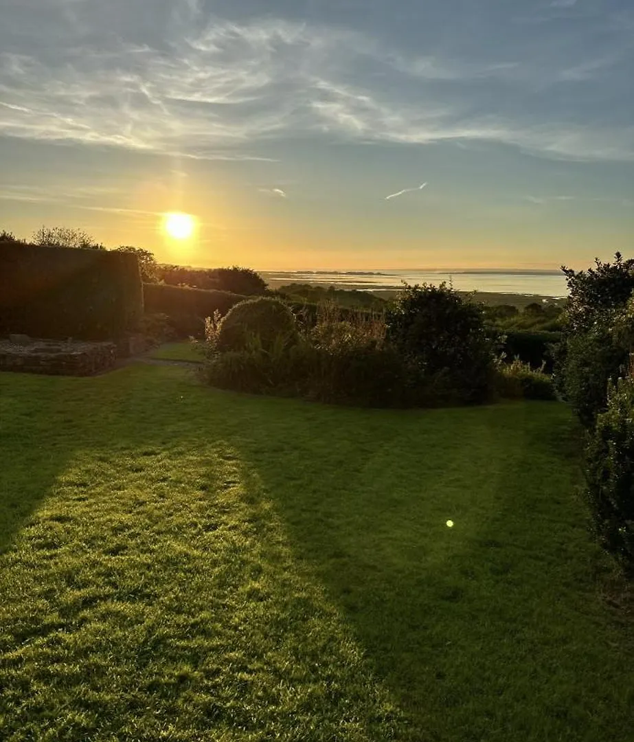 Holiday home Burry House North Gower Villa Llanmorlais United Kingdom