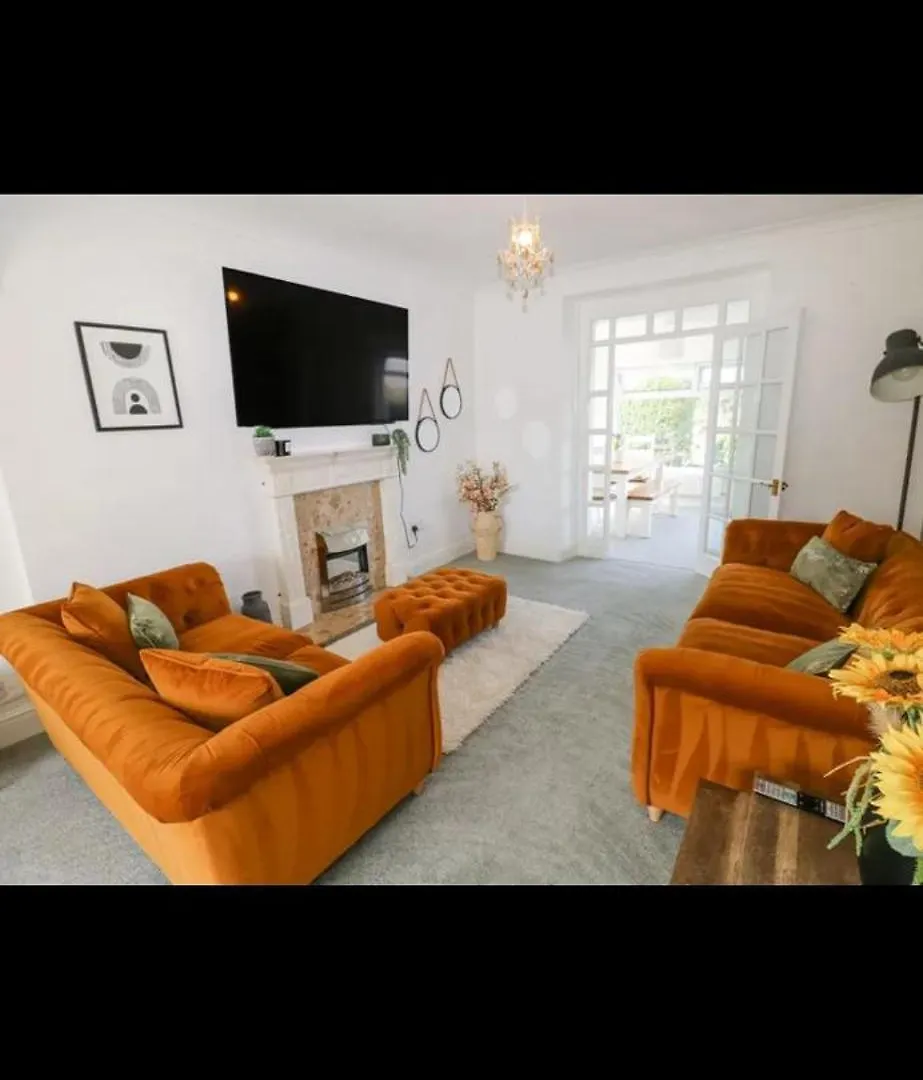 Burry House North Gower Villa Llanmorlais United Kingdom